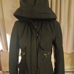 Elegant Black Hooded Utility Jacket